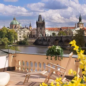  Lejlighed Charles Bridge Tjekkiet